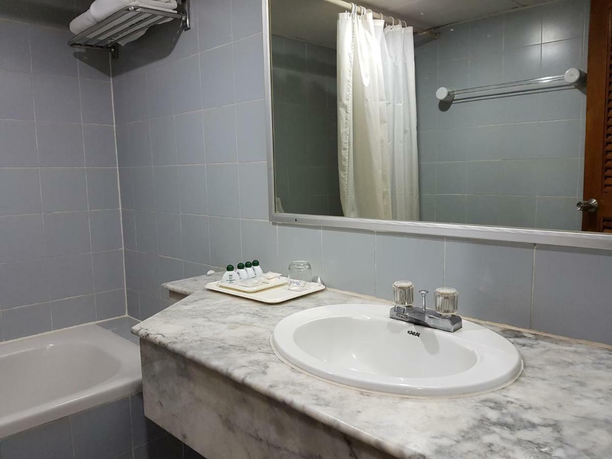 The Park Hotel Sukhumvit 7 Bangkok Luaran gambar